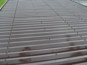 大阪府八尾市にて屋根塗装（折板屋根）