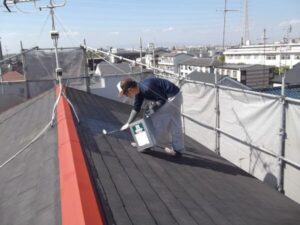 八尾市にて行った屋根外壁塗装の様子