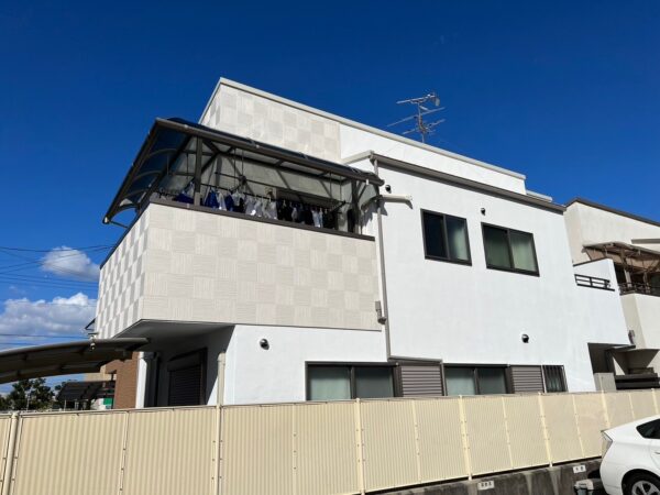 八尾市にて行った外壁塗装子髄の様子